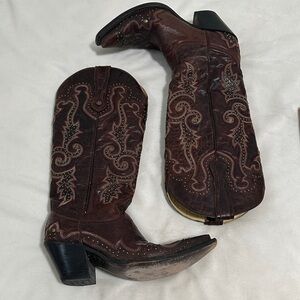 🐎 Corral Boots Studded Cowboy Boots
